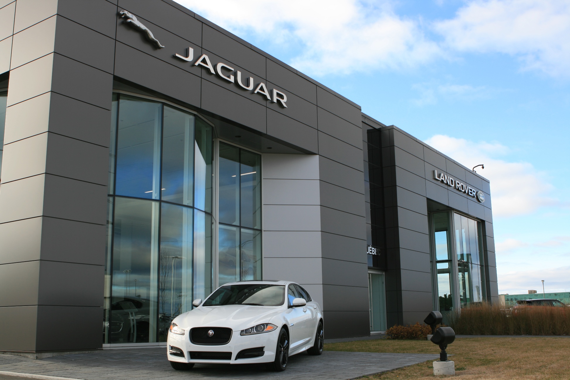 Кто и где производит сейчас автомобили Jaguar