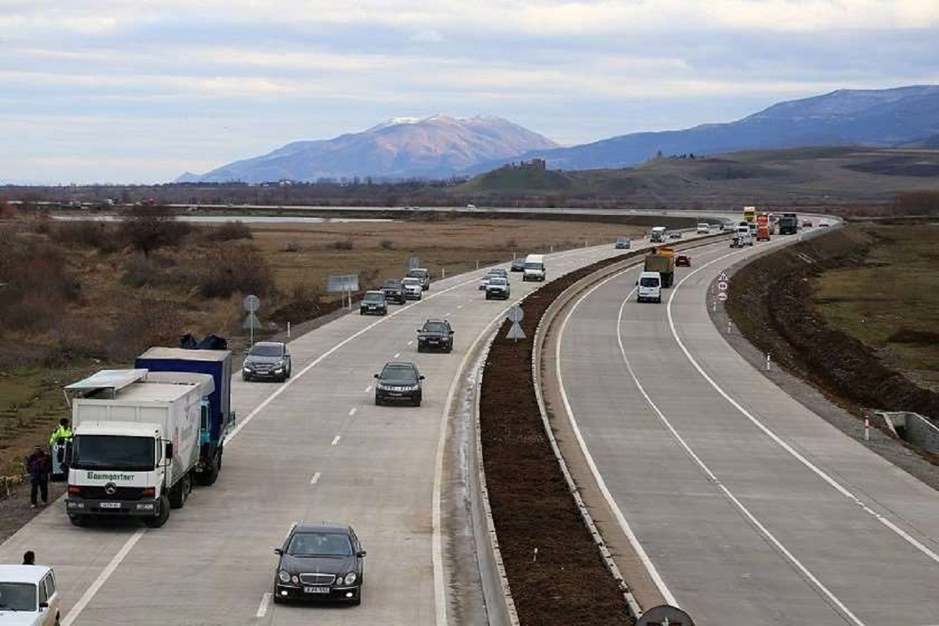 Маленькая хитрость автобанов в Азербайджане, которую не будет лишним перенять России